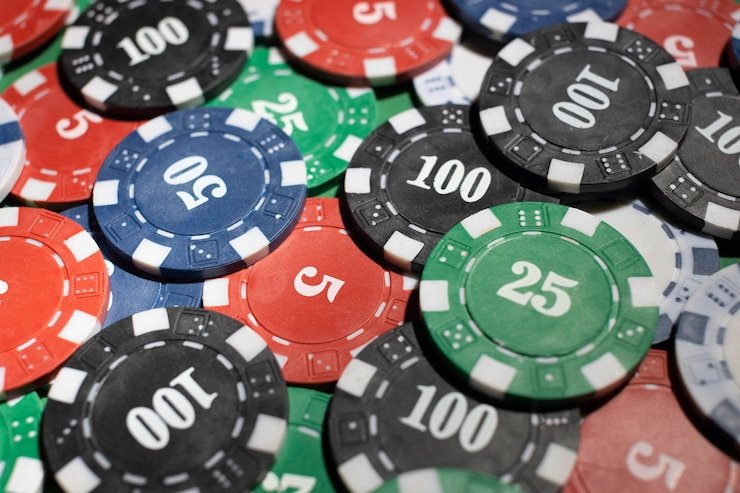 ladangtoto2 platform interface showing Liga 1 sportsbook, live blackjack, and Aviator slot games in unified navigation